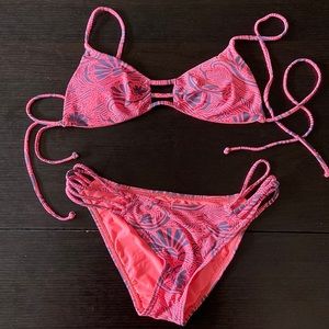 O’Neill swimsuit with cup inserts